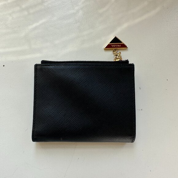 Prada black wallet with inner red lining - Picture 2 of 5